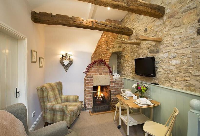 Bramwood Cottages