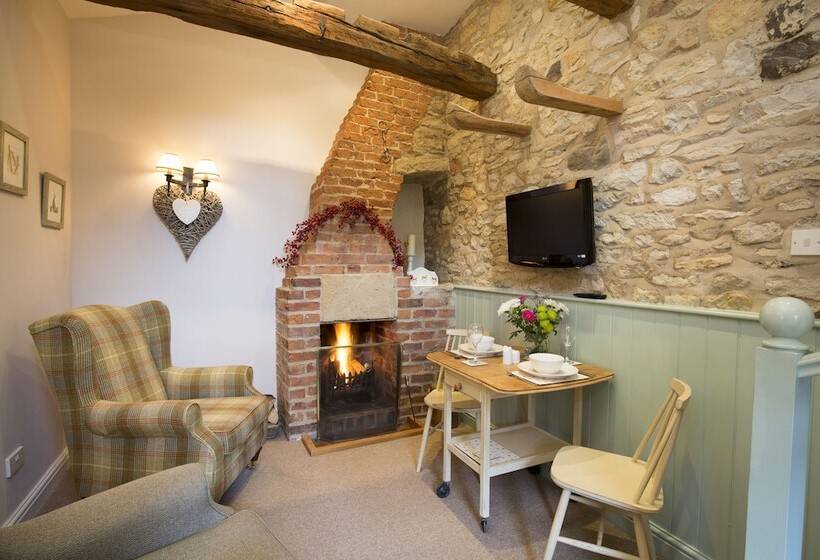 Bramwood Cottages