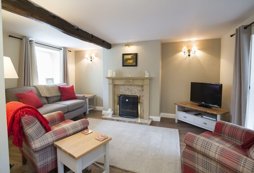 Bramwood Cottages
