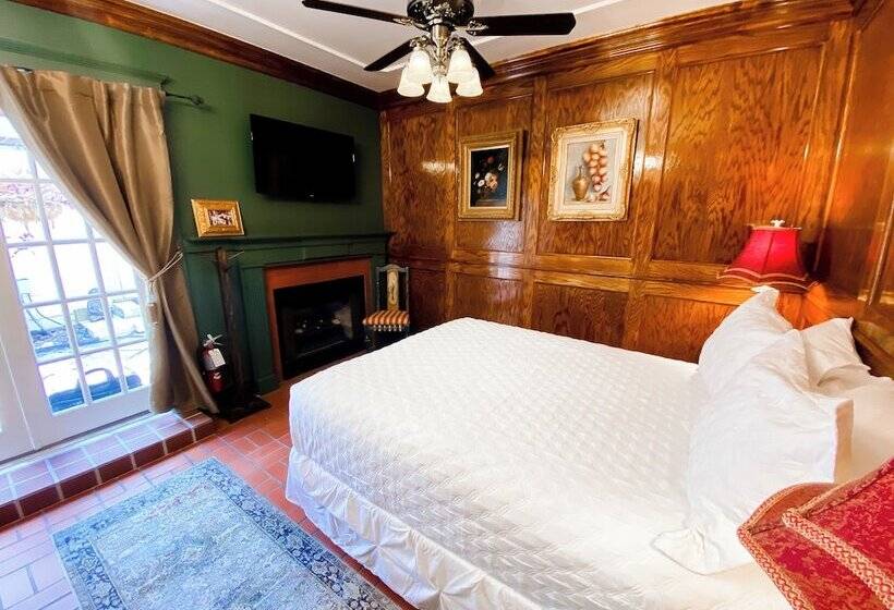 هتل Park Place Inn And Cottages