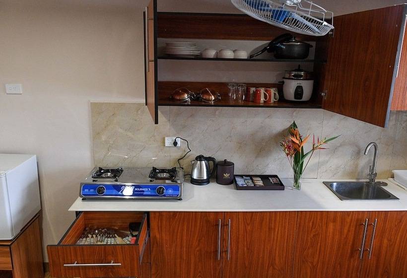 هتل The President