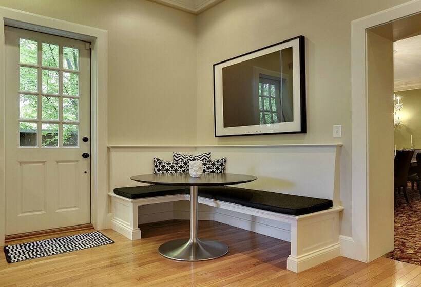 Luxury Georgian Mansion