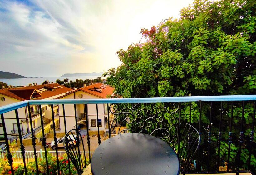 Mavi Kiyi Suites