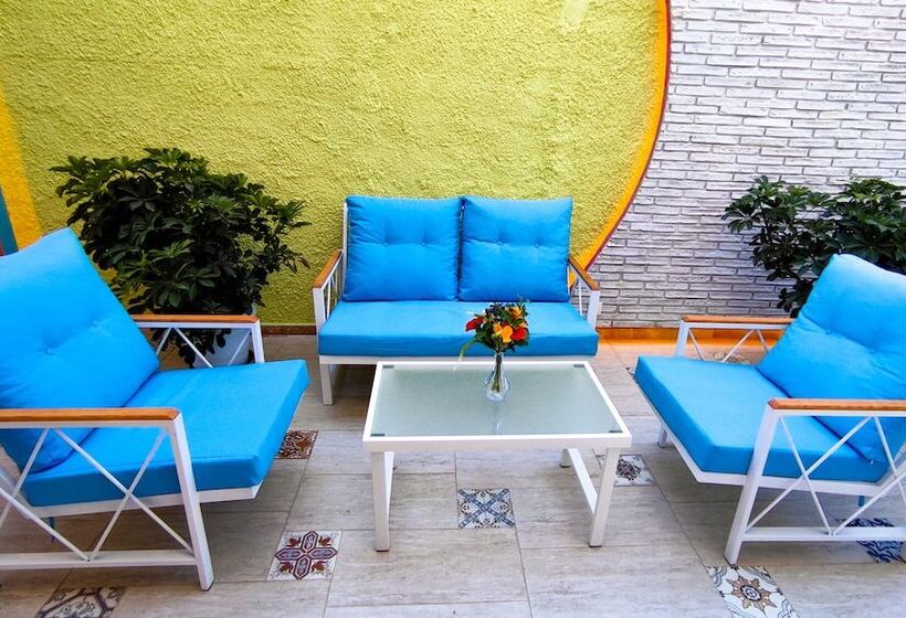 Mavi Kiyi Suites