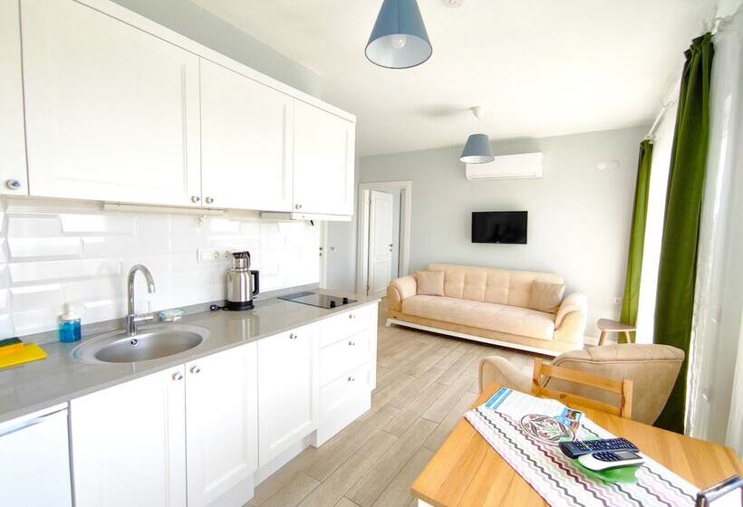Mavi Kiyi Suites