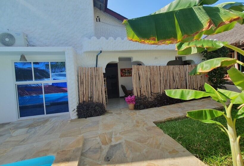 پانسیون Baridi Villa