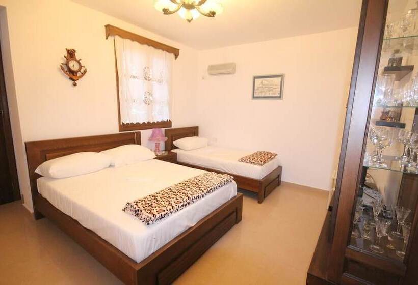 پانسیون Guesthouse Altin
