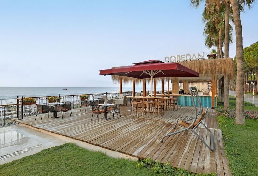 هتل Dobedan World Palace