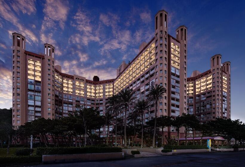 هتل Beach Resort Green Bay