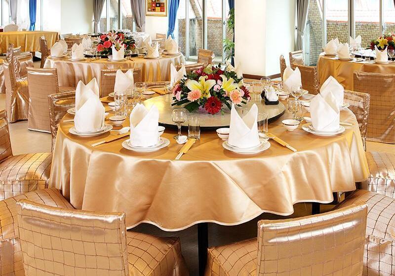 هتل Beach Resort Green Bay