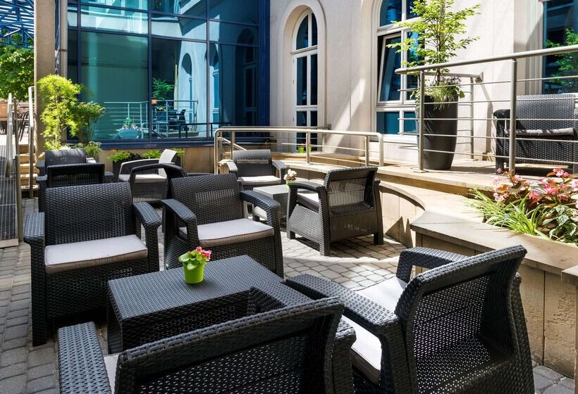 هتل Best Western Plus Krakow Old Town