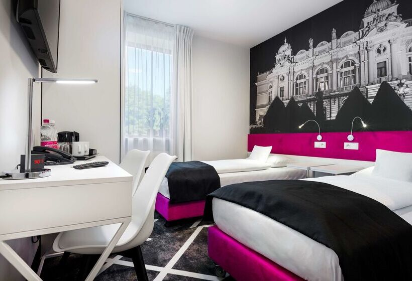 هتل Best Western Plus Krakow Old Town