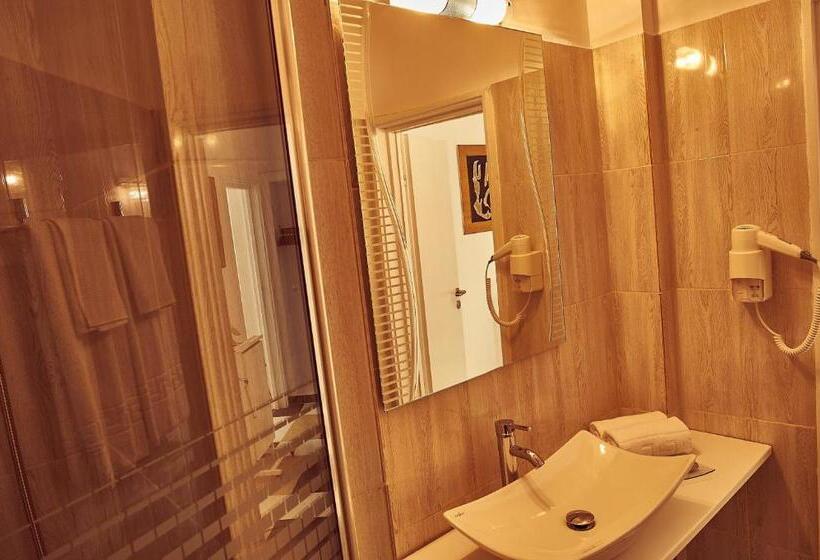 هتل Continental Drobeta Turnu Severin