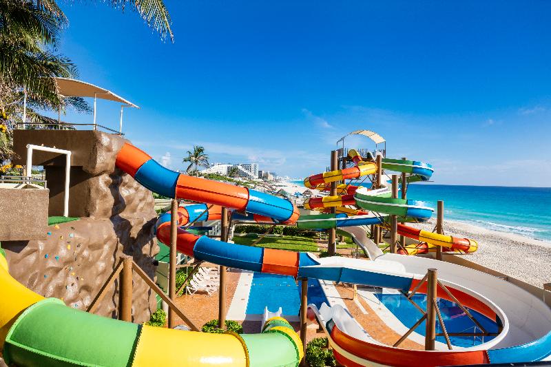 Crown Paradise Club Cancun  All Inclusive