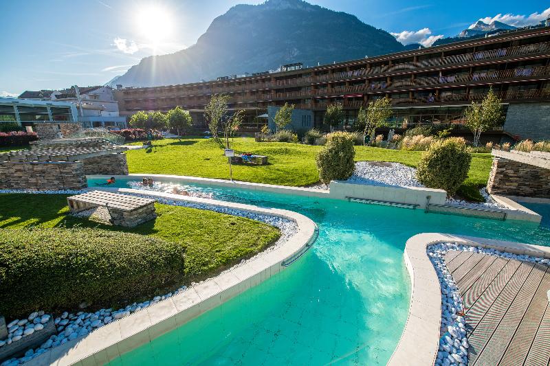 هتل Des Bains De Saillon