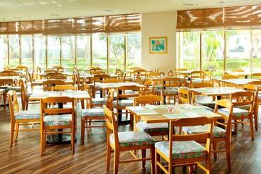 هتل Howard Beach Resort Kenting