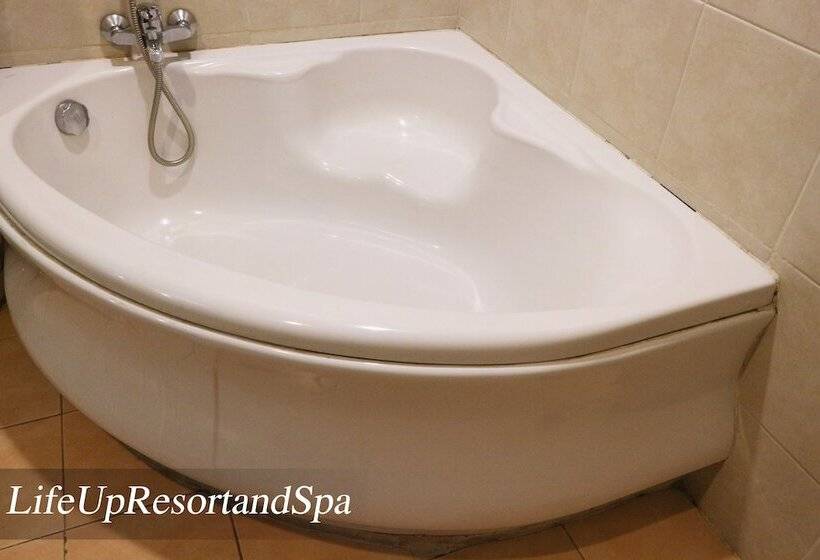 هتل Life Up Resort And Spa