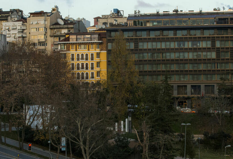 Fotos del hotel Mega Residence &  Nisantasi:  27