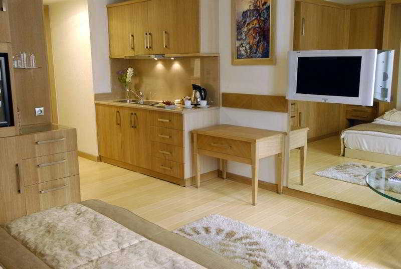 Fotos del hotel Mega Residence &  Nisantasi:  6