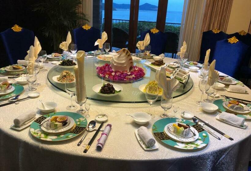 Отель Sanya Royal Garden Resort