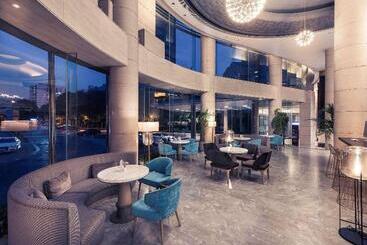 هتل Shanghai Royalton
