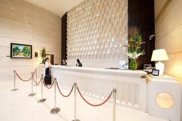 هتل Shanghai Royalton