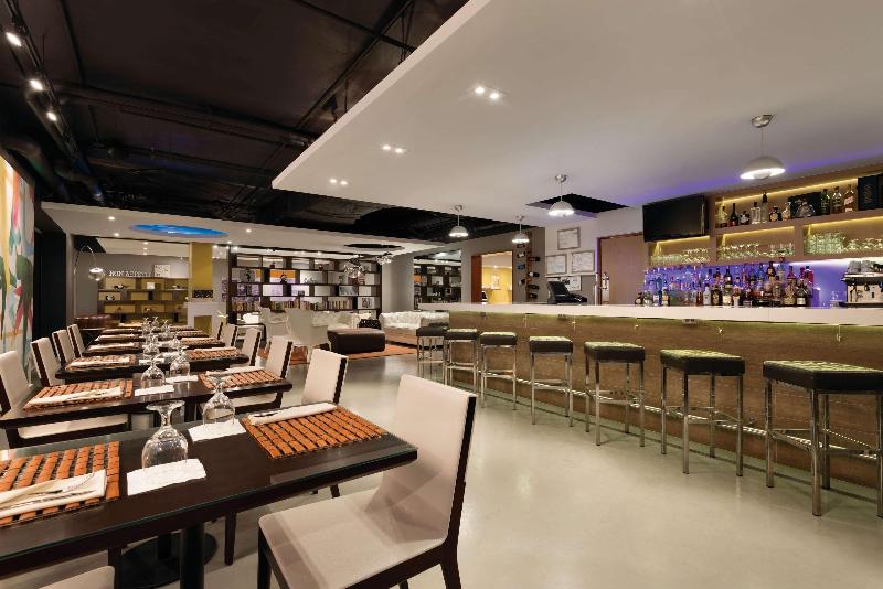 هتل Tryp By Wyndham Isla Verde