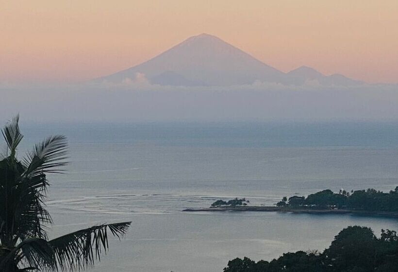 تختخواب و صبحانه Villa Senja Lombok