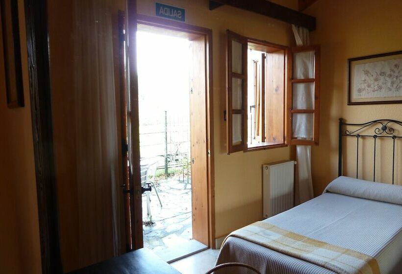 Отель Apartamentos Camping La Barguilla