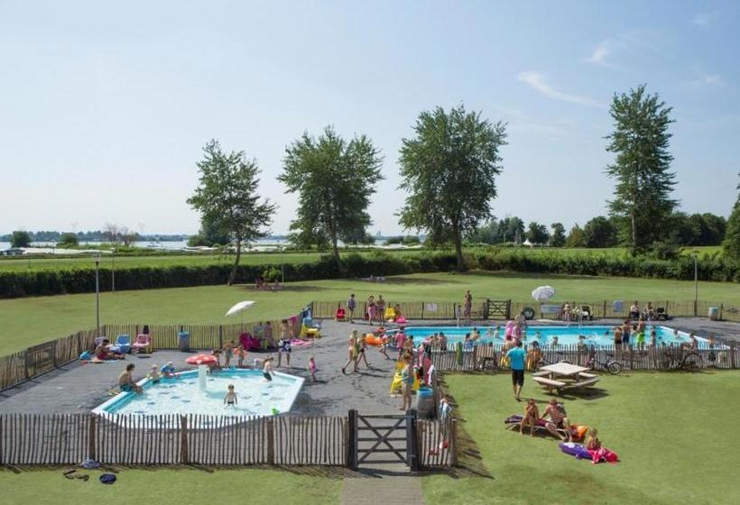 בית מלון כפרי Landal Waterparc Veluwemeer