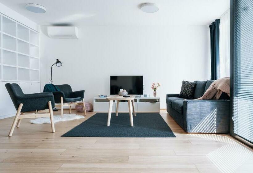 هتل Smart & Green Living By Ambiente