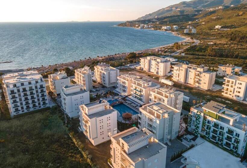 בית מלון כפרי Tirana Resort Radhime