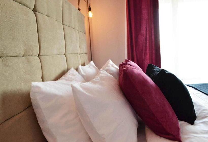 Jn Boutique Apartments