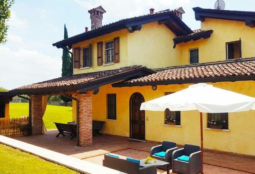 پانسیون Casa Vacanze Soleluna