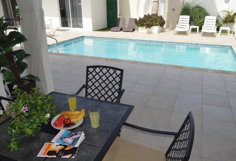 پانسیون Yoyita Suites Aruba