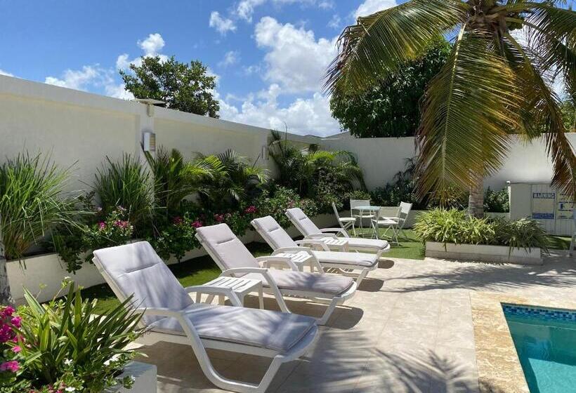 پانسیون Yoyita Suites Aruba