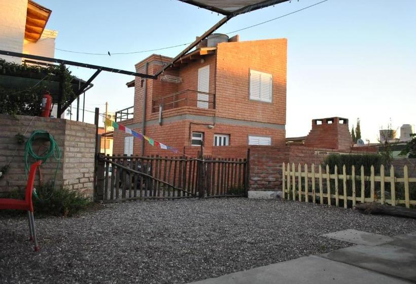 Ruca Kiñe Hostel