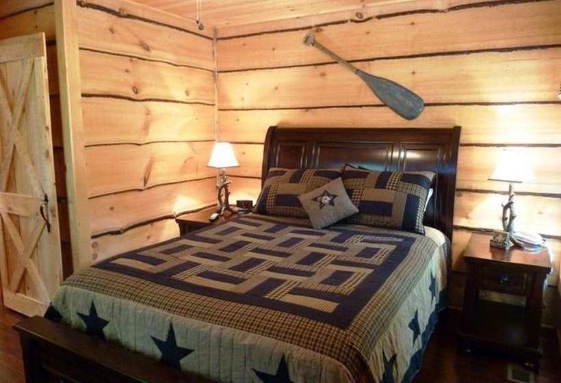 A_pebble_beach_river_cabin