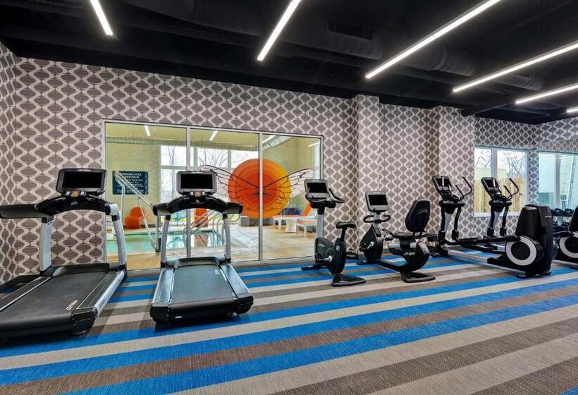 هتل Aloft Secaucus Meadowlands