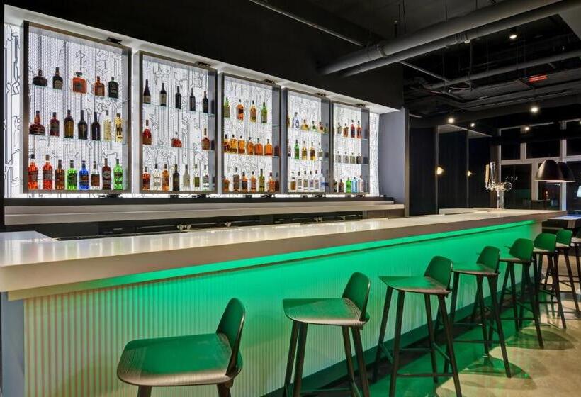 هتل Aloft Secaucus Meadowlands
