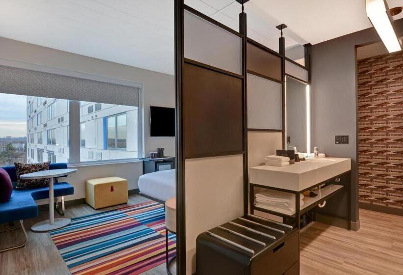 هتل Aloft Secaucus Meadowlands