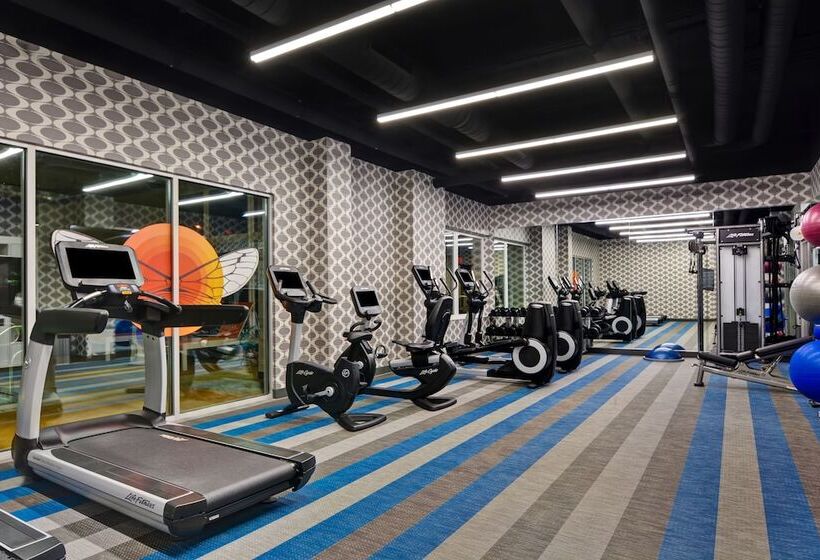 هتل Aloft Secaucus Meadowlands