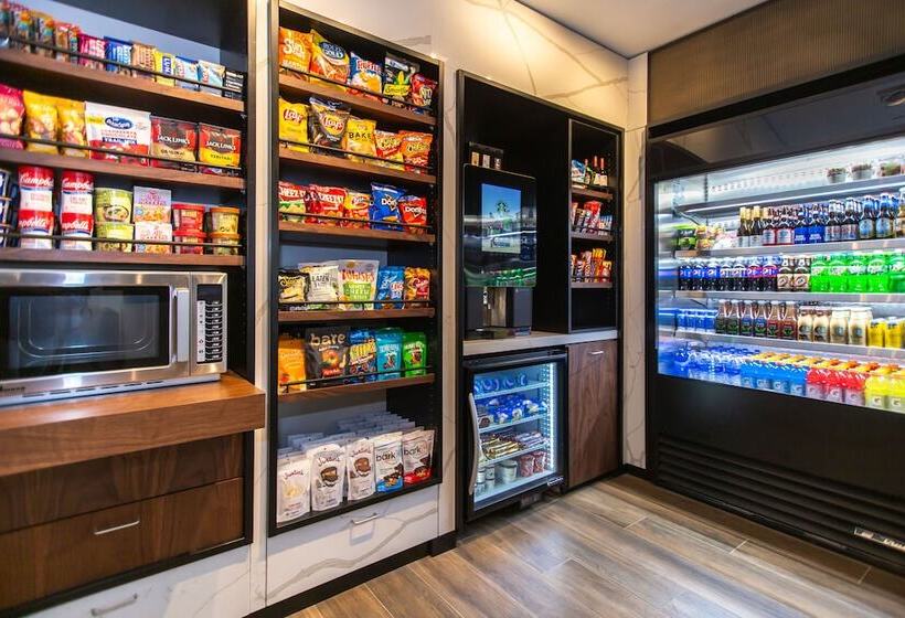 هتل Courtyard By Marriott Rapid City