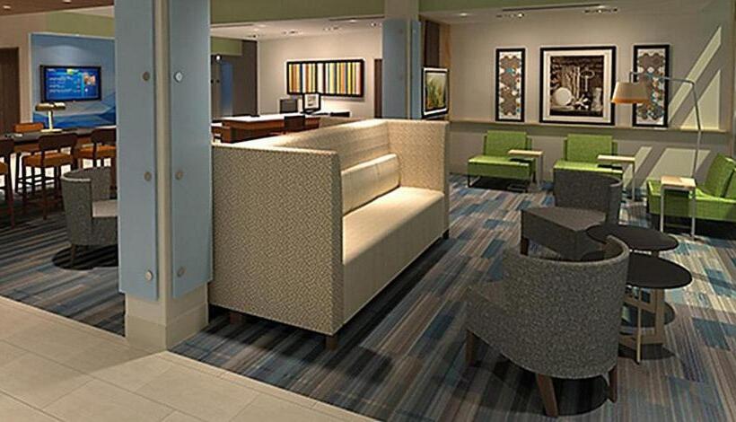 هتل Holiday Inn Express & Suites   Harrisburg S   Mechanicsburg, An Ihg