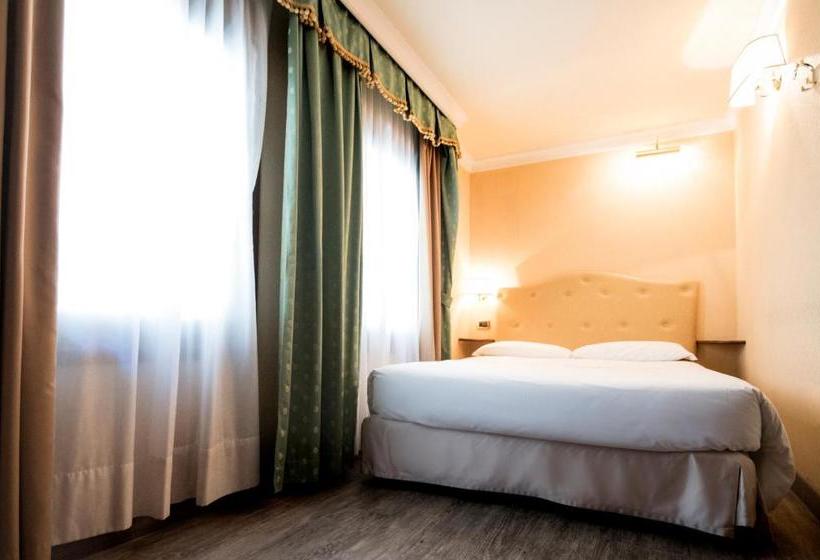 Fotos del hotel Hotel Anastasia:  4