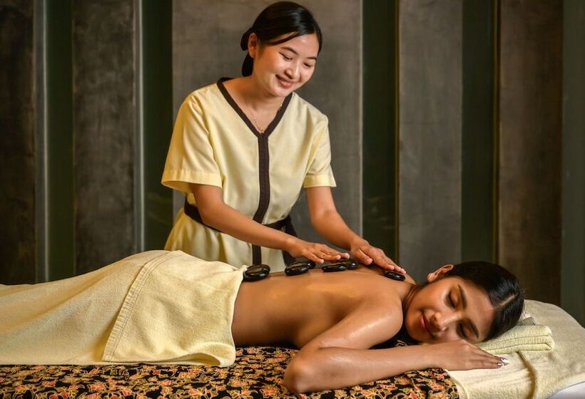 هتل Andamantra Resort And Villa Phuket   Sha Extra Plus