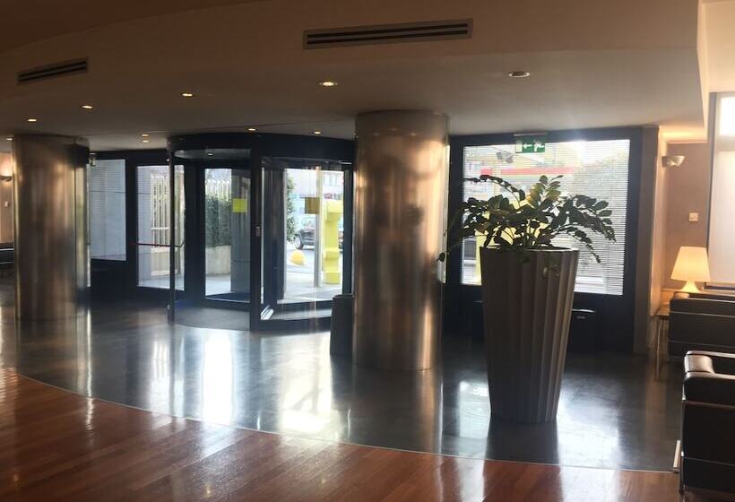 Fotos del hotel B&b Hotel Milano La Spezia:  17