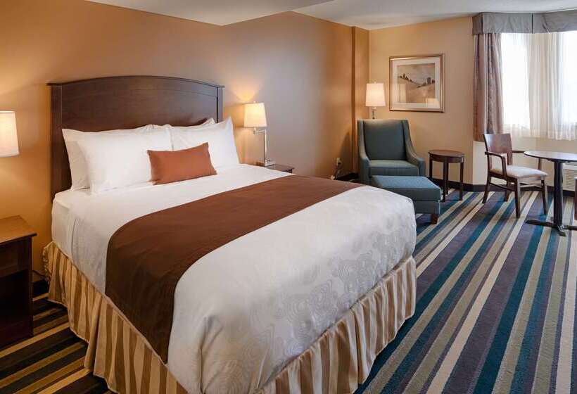 هتل Best Western Plus Winnipeg Airport