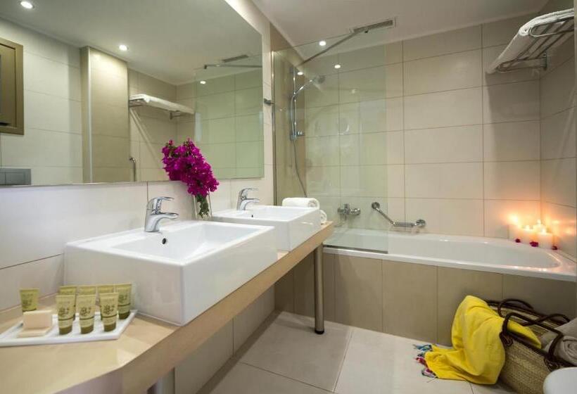 Bitzaro Palace Hotel   All Inclusive