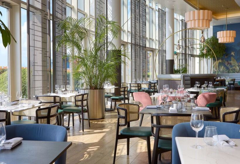 Doubletree By Hilton Hotel London Excel